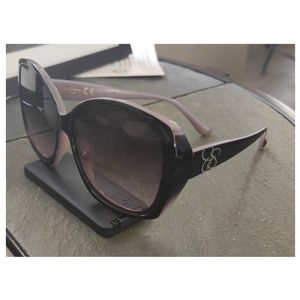 Jessica Simpson sunglasses!!